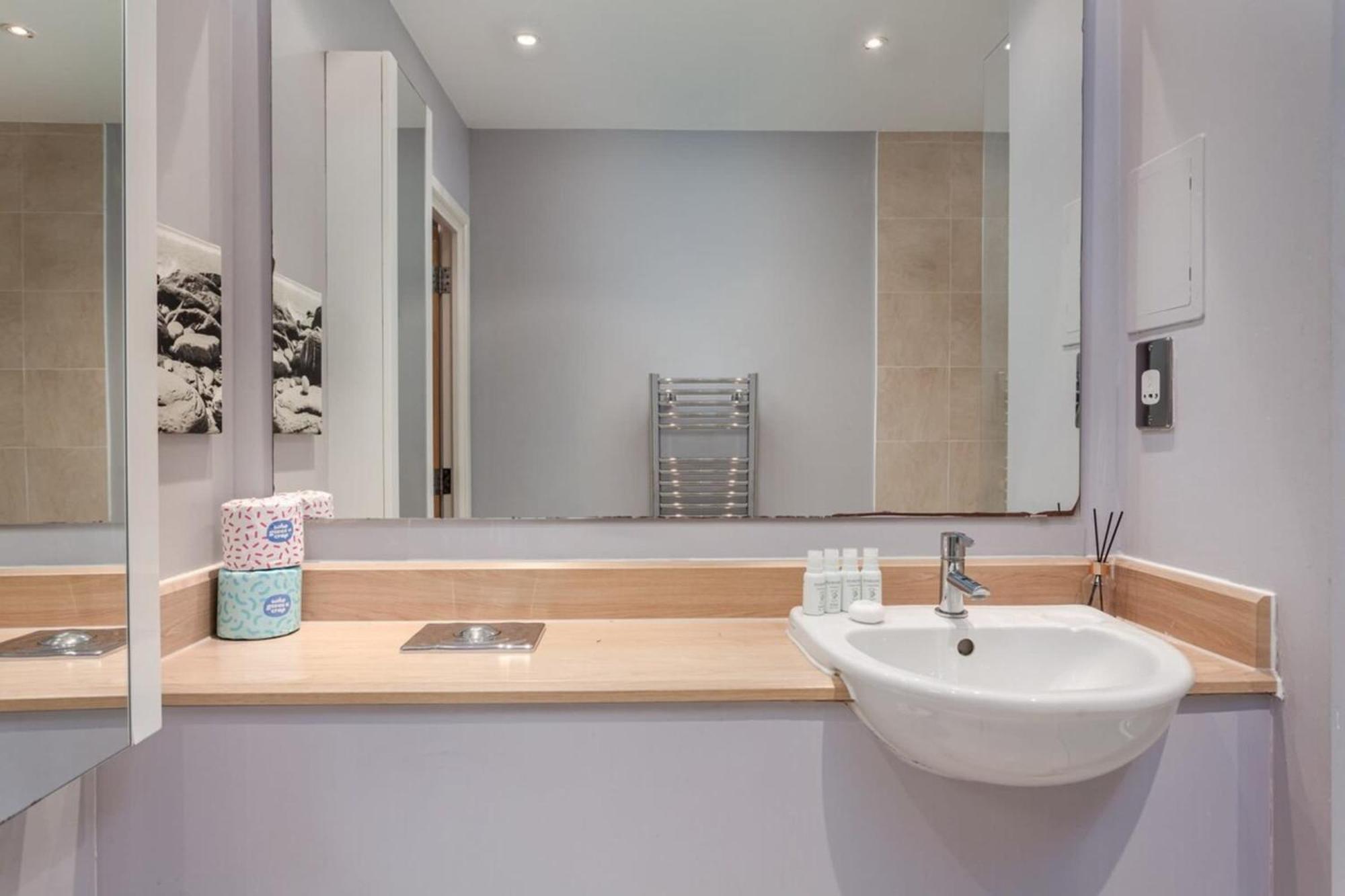 Bright And Stylish Kennington Gem Apartment London Exterior photo